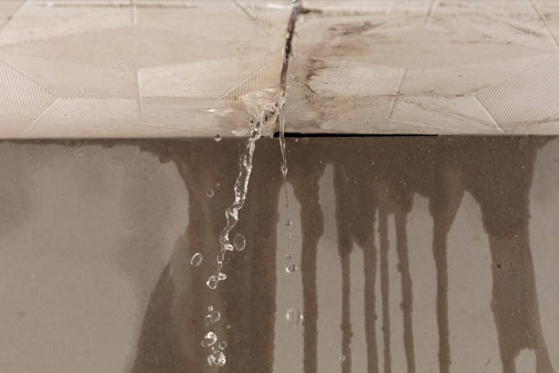 Professional Water Extraction technician working in Sanbornton, NH